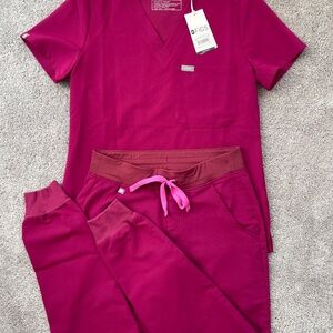 Figs Dark Magenta Set